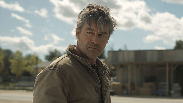 Kyle Chandler